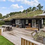 40550-juelsminde-pot-strandby-406 Дом отдыха *